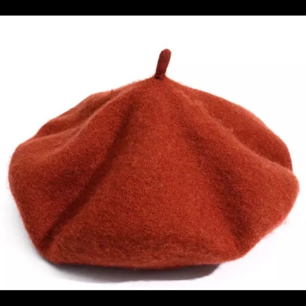 100% WOOL BERET, NWT, CARAMEL